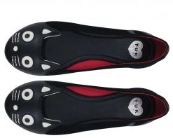 A8542L Womens Black Suede Kitty Flat