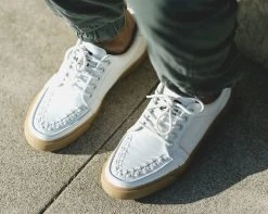 A9185 White Leather No-Ring VLK Sneaker Womens 13 A9185 White Leather No-Ring VLK Sneaker Womens