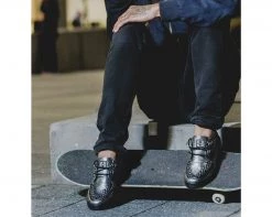 A9228 Womens Graphite Leather VLK Sneaker