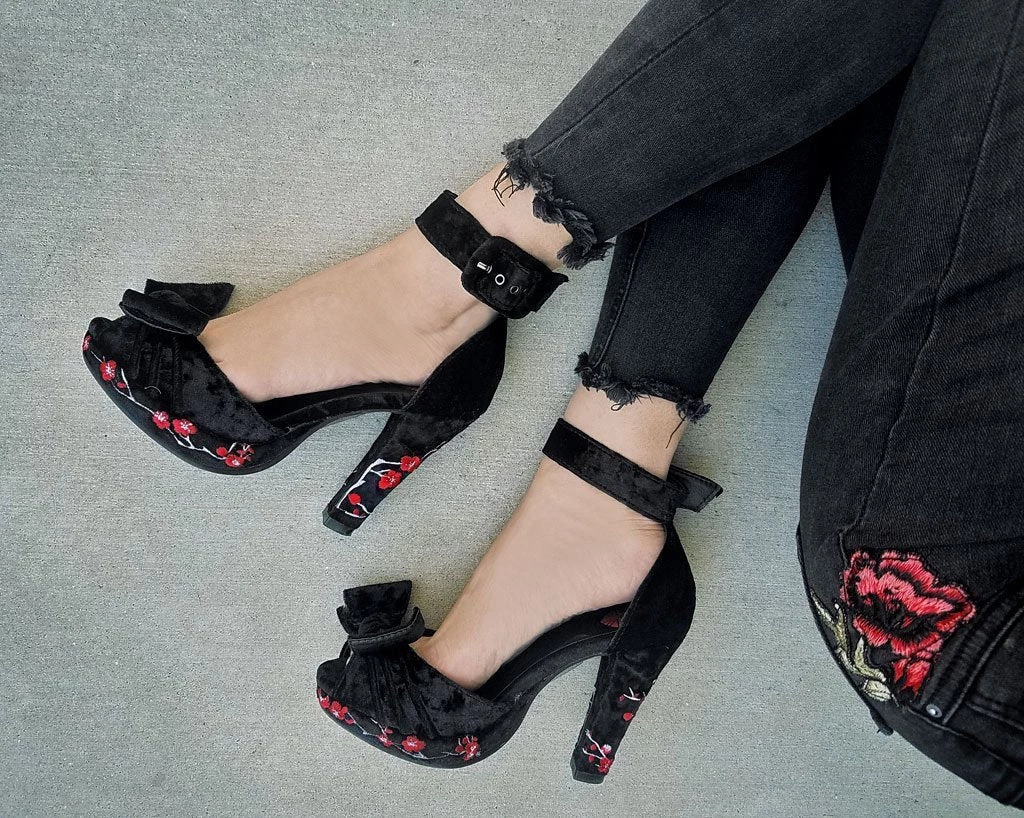 A9446L Black Velvet & Red Blossom Starlet Heel - *FINAL SALE/NON-RETURNABLE Womens 2 A9446L Black Velvet & Red Blossom Starlet Heel - *FINAL SALE/NON-RETURNABLE Womens