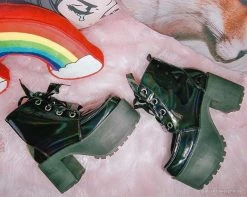 A9505L Black Hologram Patent Nosebleed Boot Womens