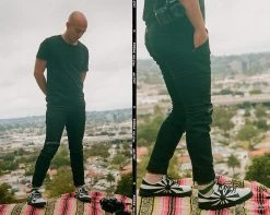 A9642 Womens White & Black Sunburst Sneaker