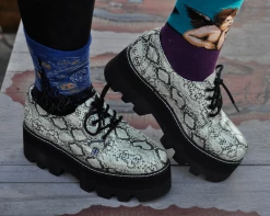 A9721 Glow Snakeskin Dino Lug Sole Womens