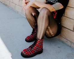 T2292 Red Plaid 7-Eye Anarchic Boot Womens