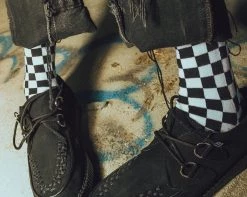 TSK1046 Black & White Checker T.U.K. Men’s Sock Mens