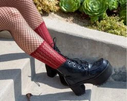 TSK1088 Red Lettuce Trim Lace Sock